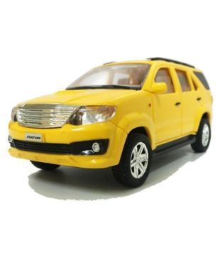 toyota fortuner car toy