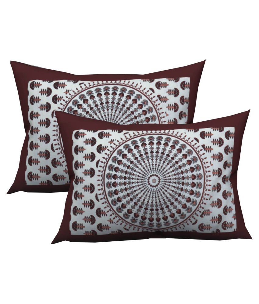 maroon pillow covers