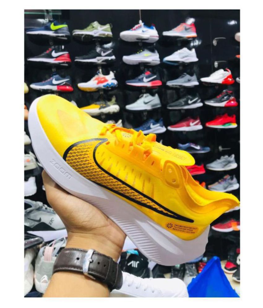 Nike Zoom Gravity Yellow Training Shoes 