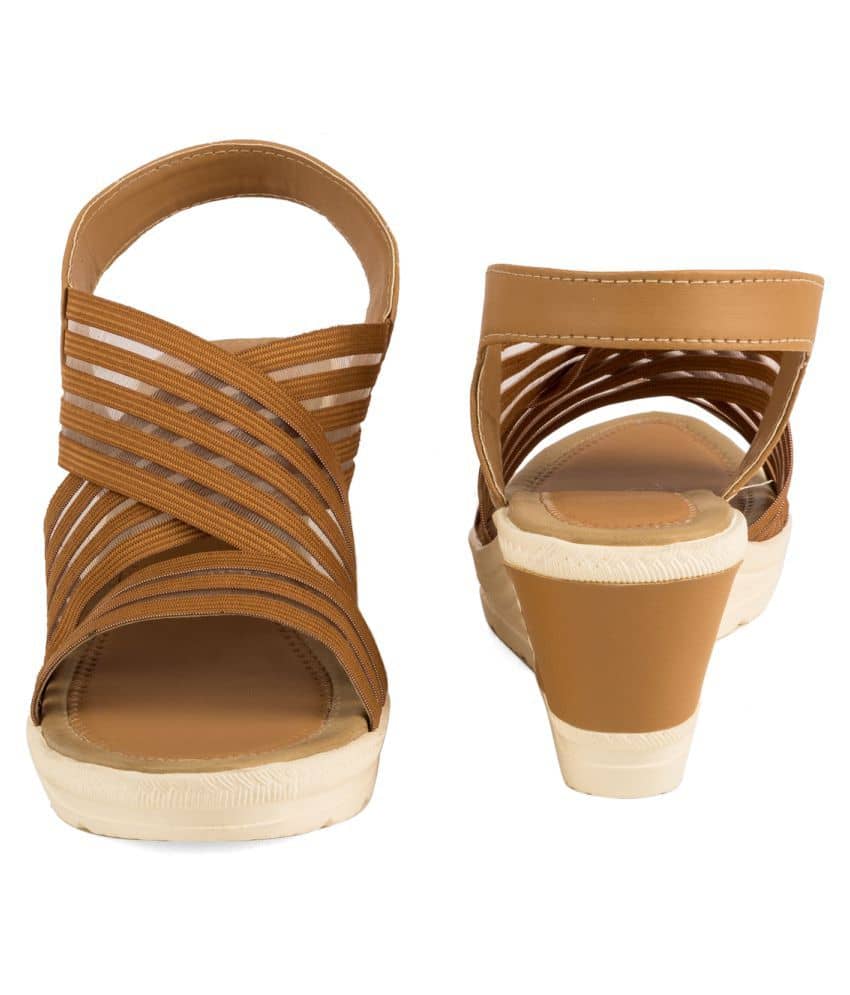 womens cream wedges
