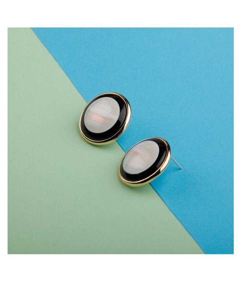     			Silver Shine Classic Black With Simple Fancy Stud Earring Look For Women