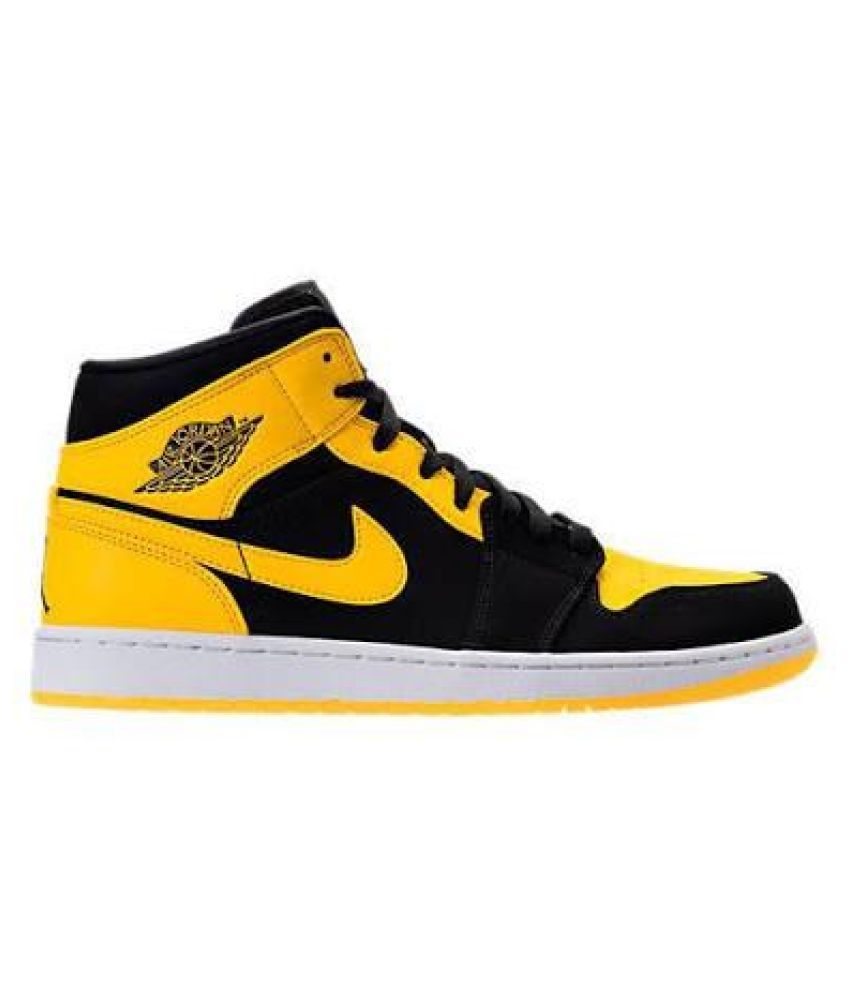 nike shoes black yellow