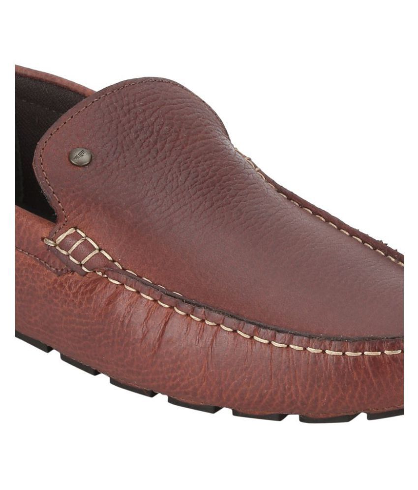 redtape brown loafers