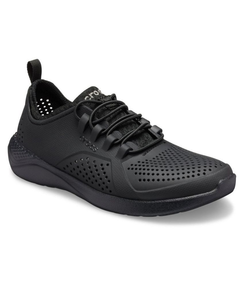 crocs pacer black