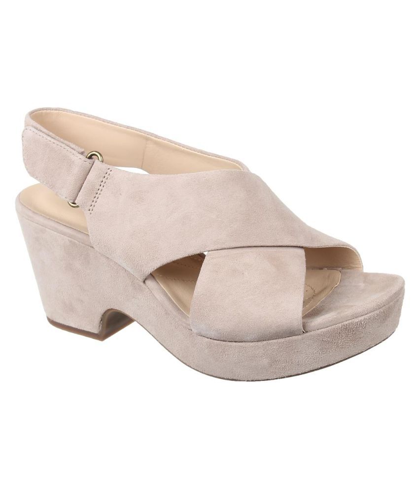 clarks grey heels