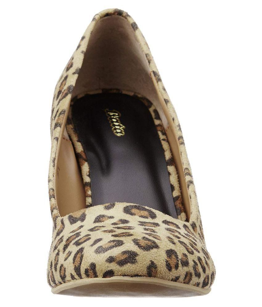 camel stilettos