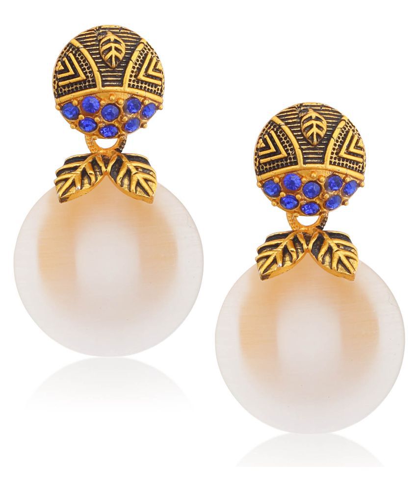     			Sukkhi Fancy Leafy Gold Plated Pearl Dangle Earring For Women