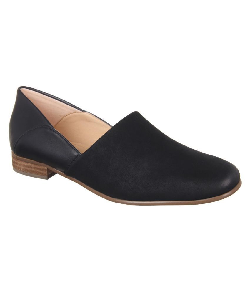 buy clarks online