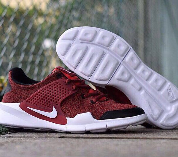 nike arrow shoes