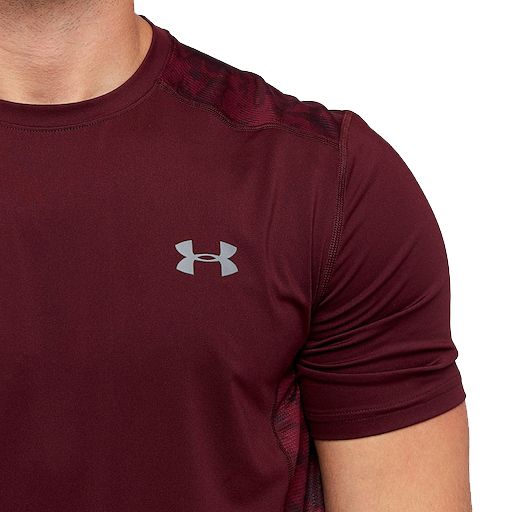 maroon under armour shirt