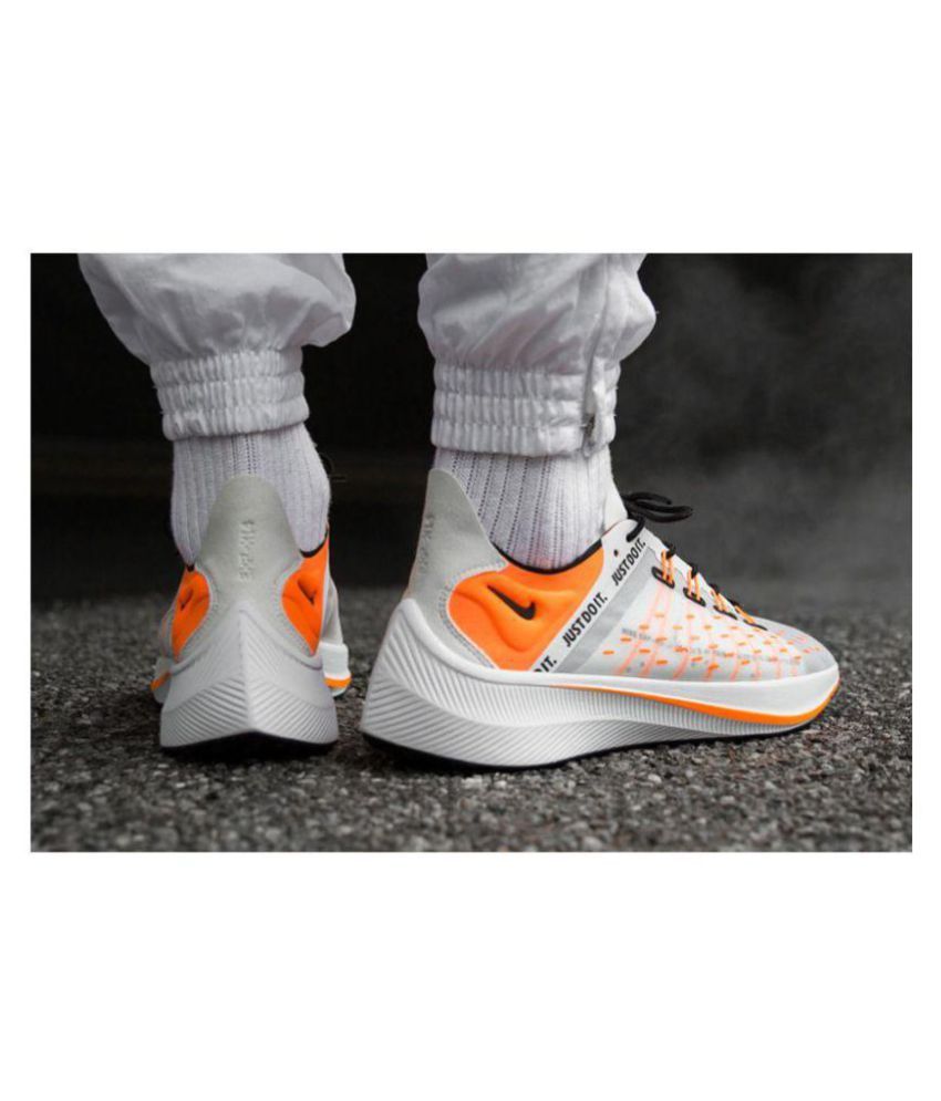 Nike White Running Shoes - Buy Nike White Running Shoes Online at Best