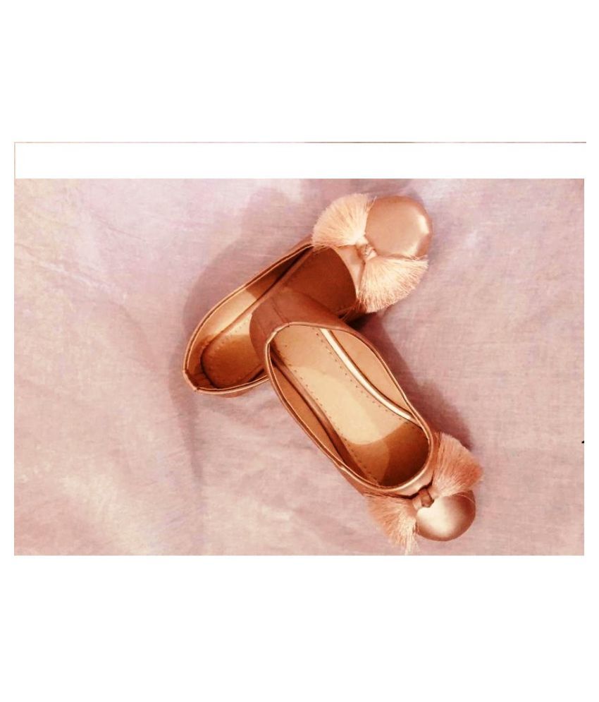 gold ballerinas