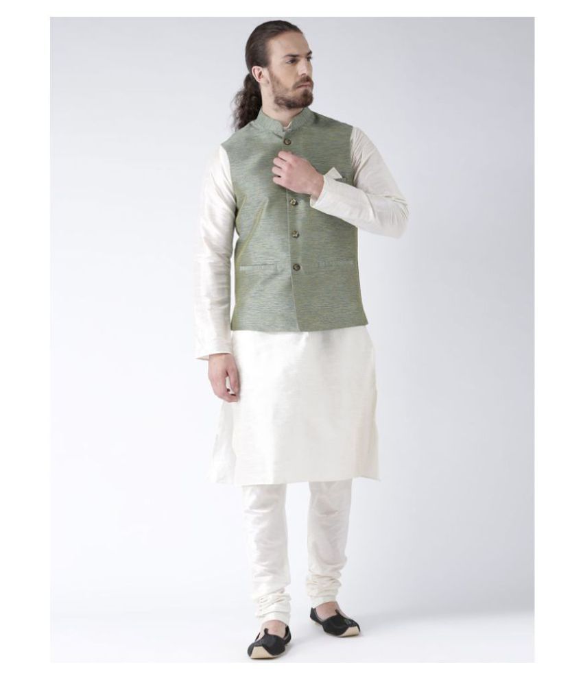     			Deyann Green Silk Blend Kurta Pyjama Set