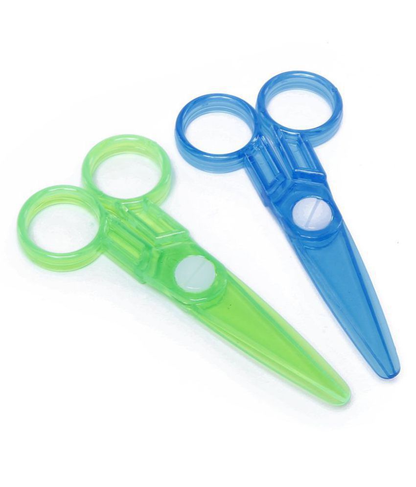 2 pairs of scissors