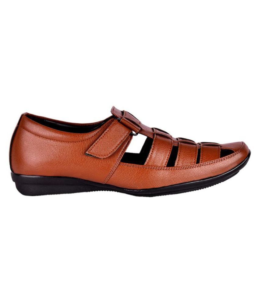 footmates tan sandals