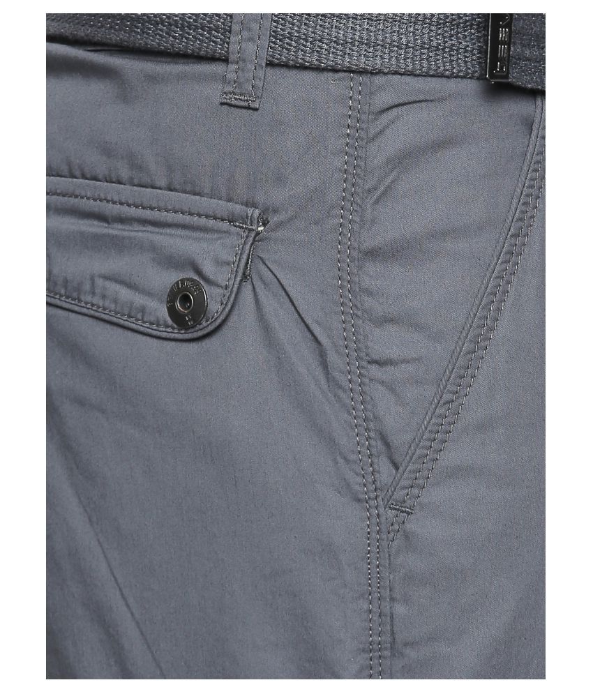 cargos grey