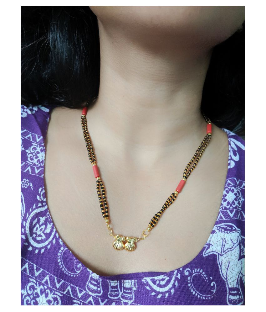     			Jewellery Women's Pride Gold Plated Mangalsutra Necklace 19-Inches Length Chain Golden Vati Tanmaniya Pendant Traditional Black & Orange Coral Beads Single Line Layer mangalsutra for Girls