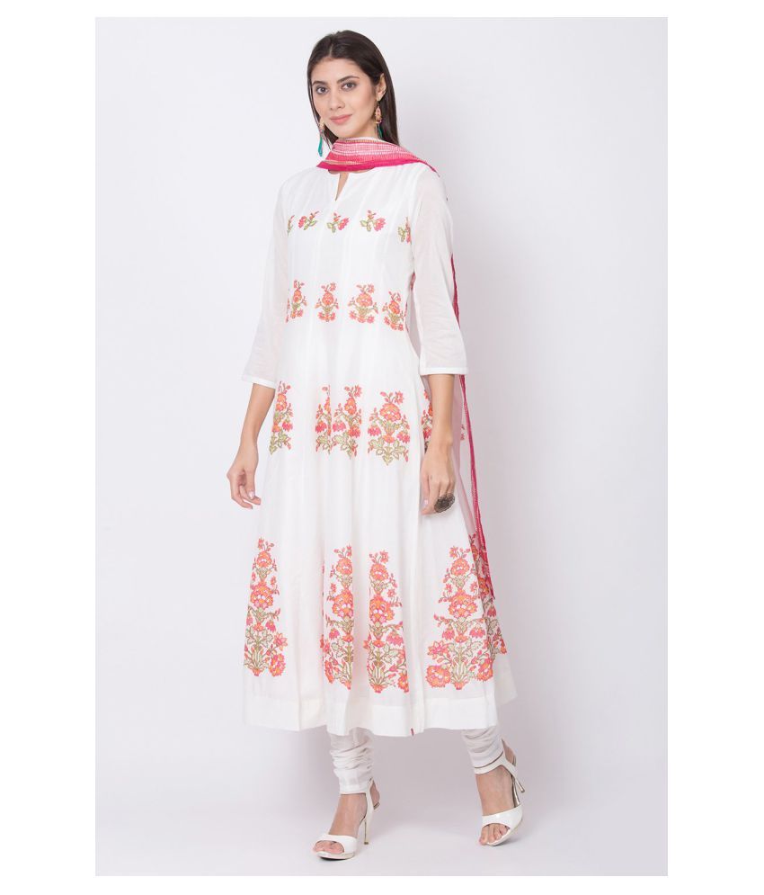 kurti with churidar