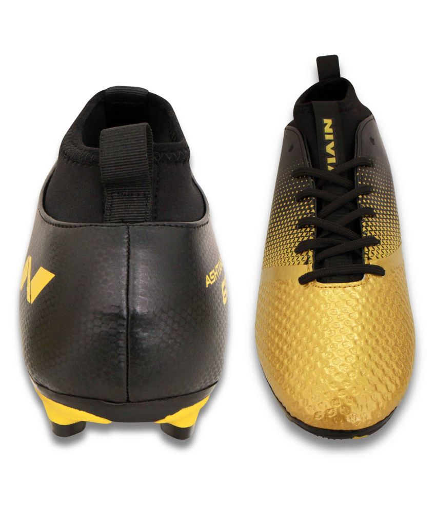 nivia ashtang turf shoes
