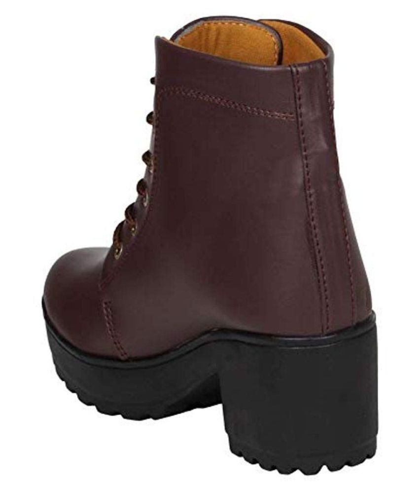 women's brown chukka boots