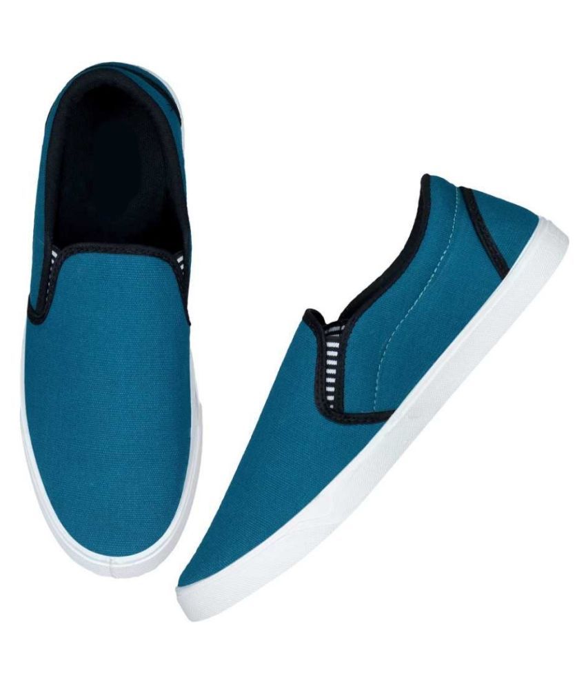     			Jootiyapa Outdoor Green Casual Shoes