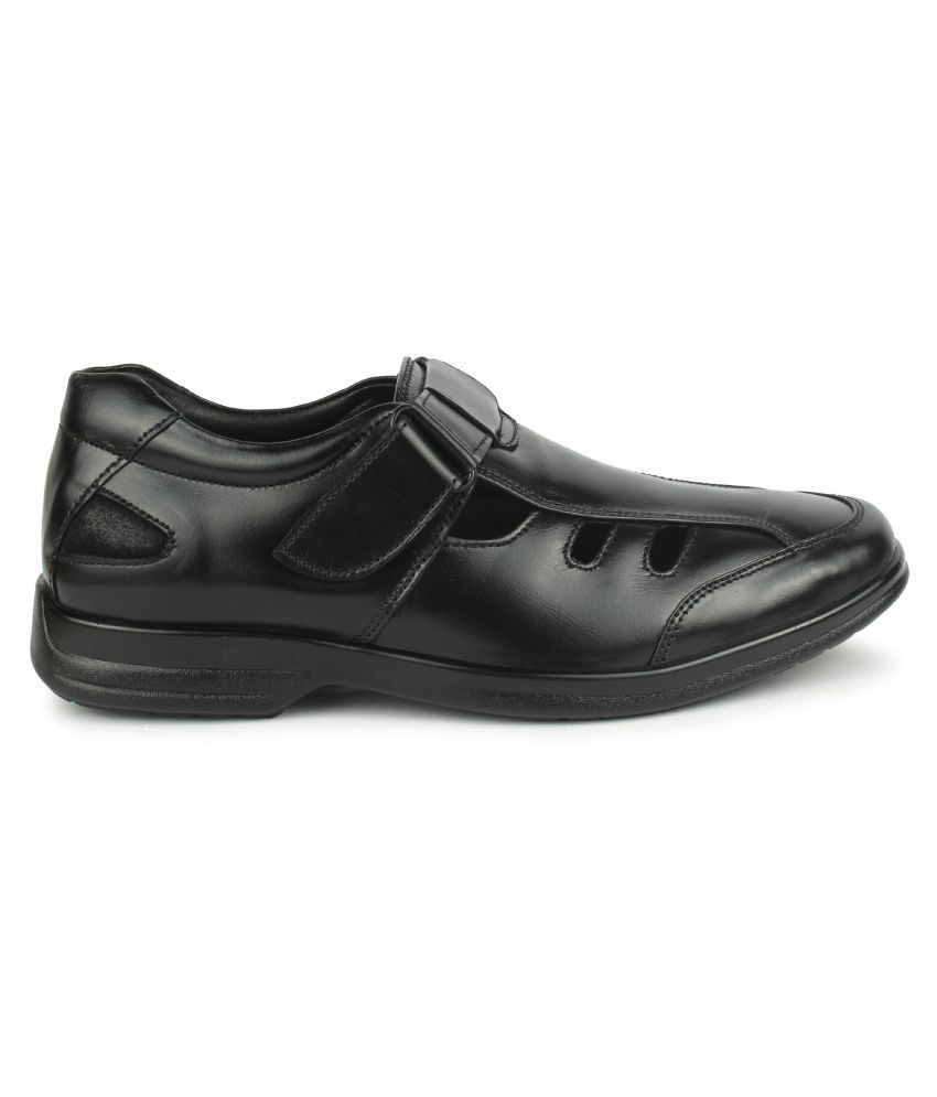  Glisten  Black Leather Sandals  Price in India Buy Glisten  