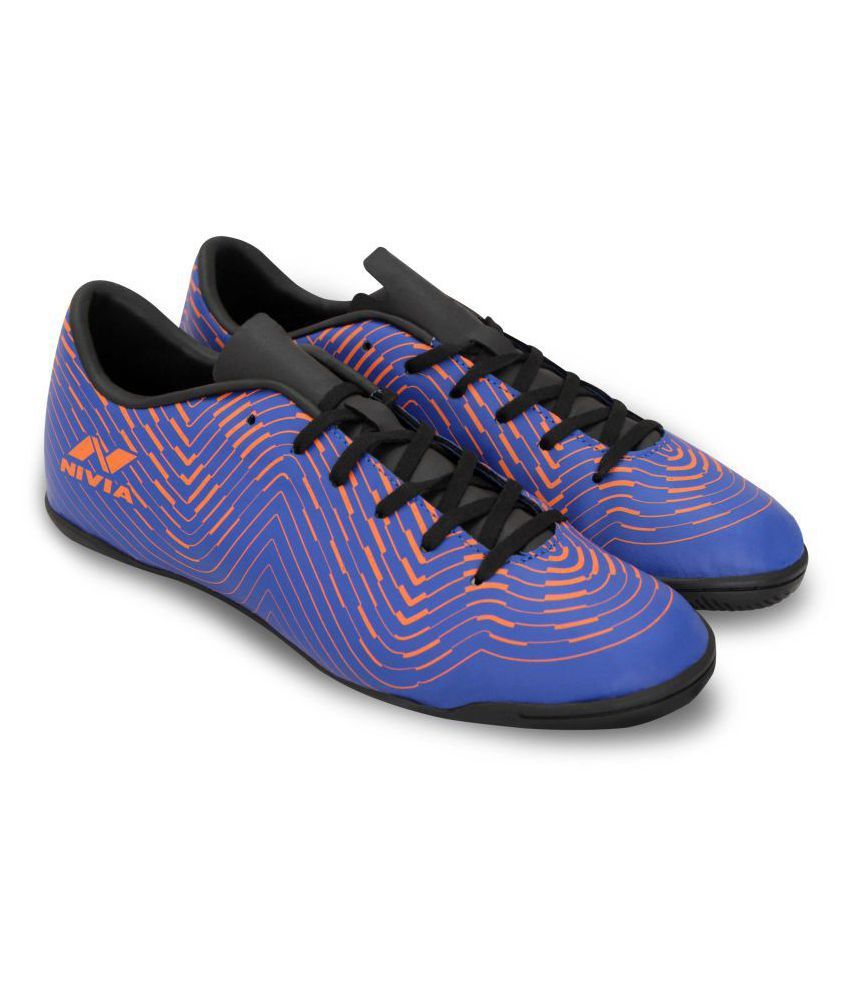 nivia futsal shoes