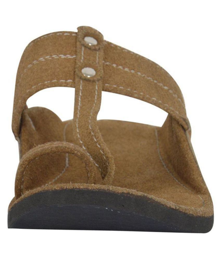 green kolhapuri chappal
