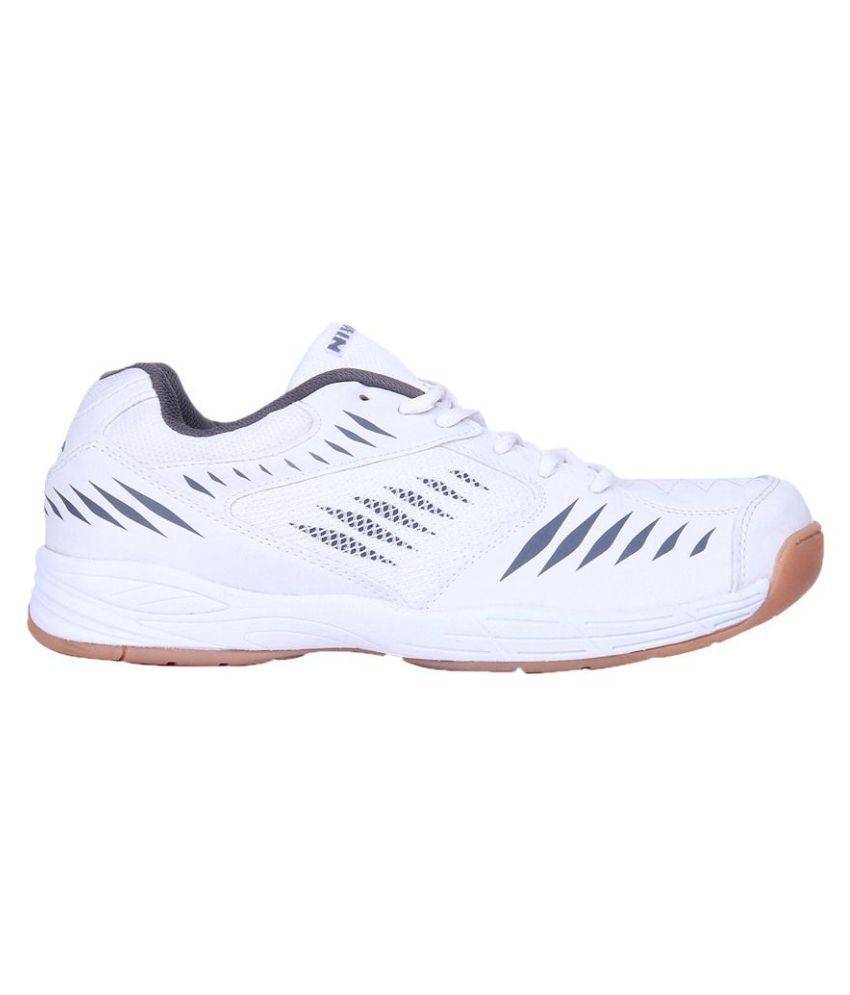 nivia running shoes