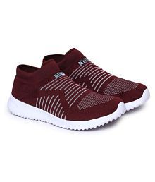 Get 30% to 60% Off on Sports Shoes For Women - Snapdeal