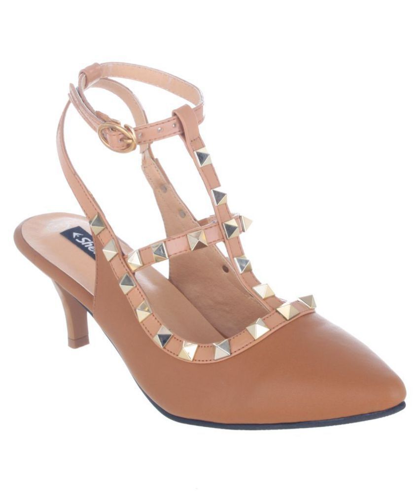 tan kitten heel shoes