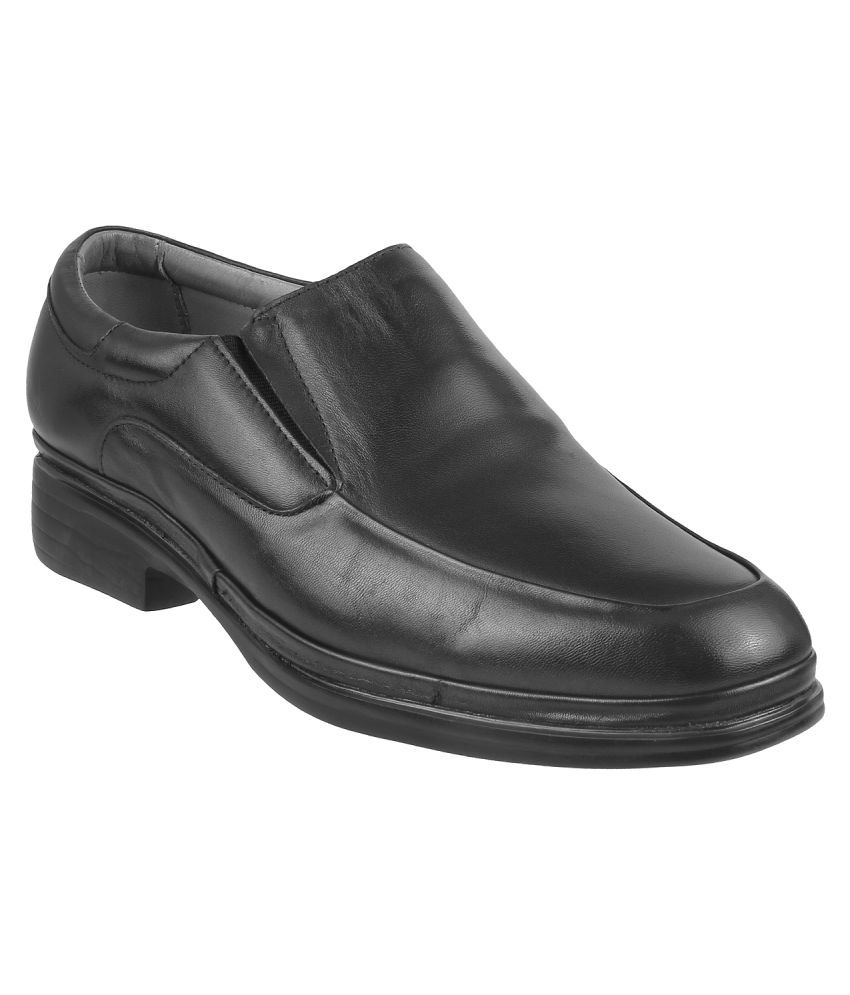 Metro Slip on Genuine Leather BLACK Formal Shoes Price in India- Buy ...