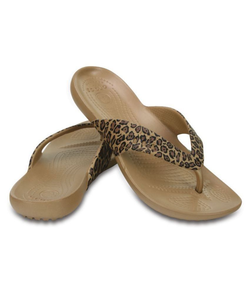 crocs slippers brown