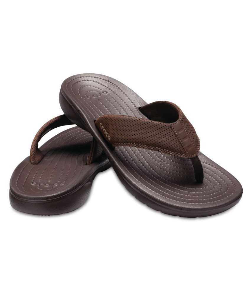 Crocs Brown Thong Flip Flop Price in India- Buy Crocs Brown Thong Flip ...