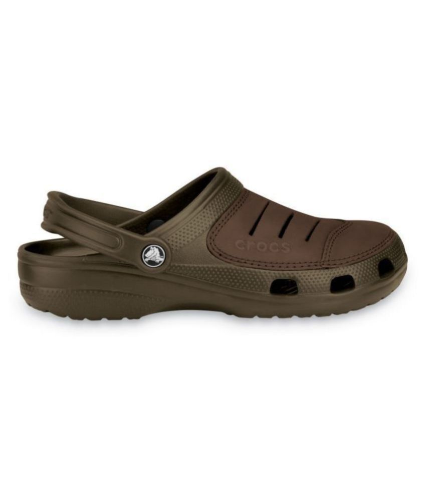 mens suede crocs