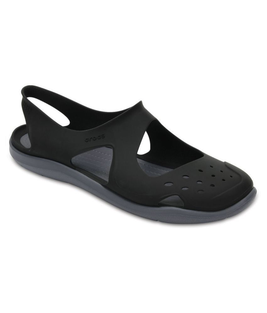 Swiftwater Wave Black Girls Sandal Price in India- Buy Swiftwater Wave Black Girls Sandal Online 