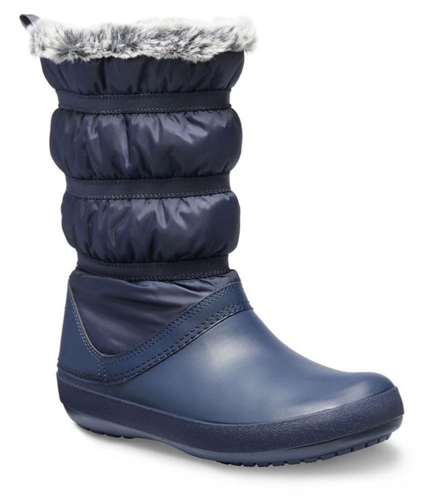 navy crocs with fur