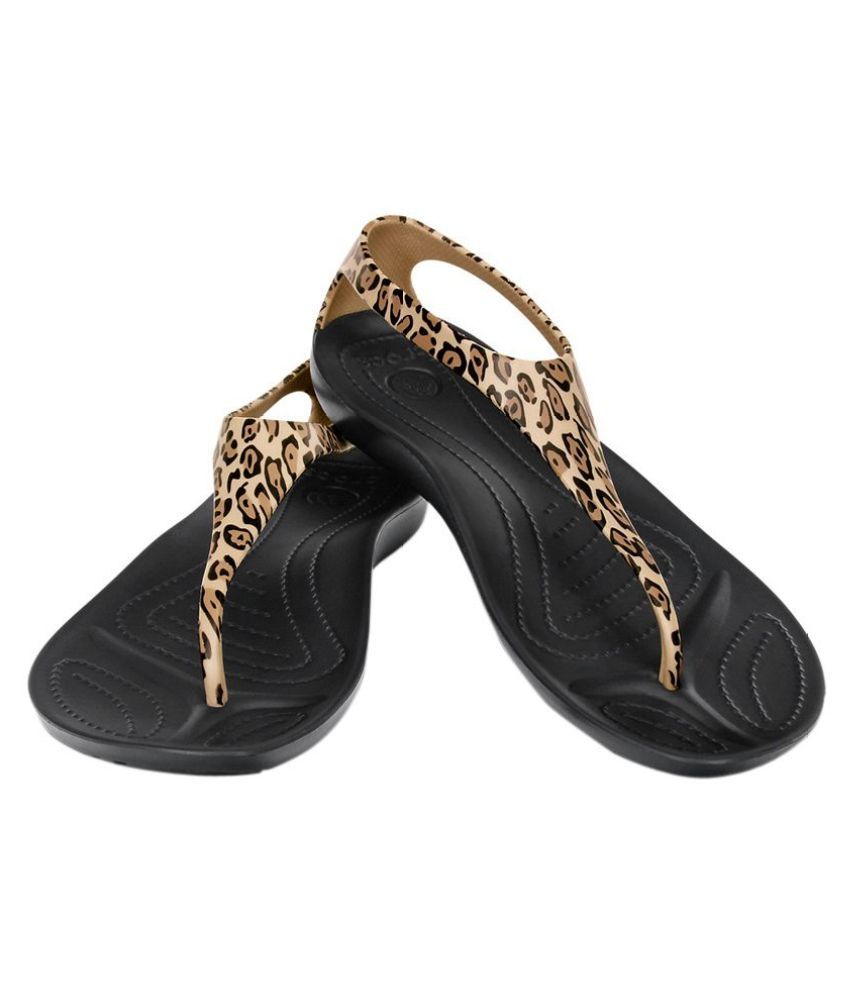 Crocs Gold Slippers Price in India- Buy Crocs Gold Slippers Online at ...