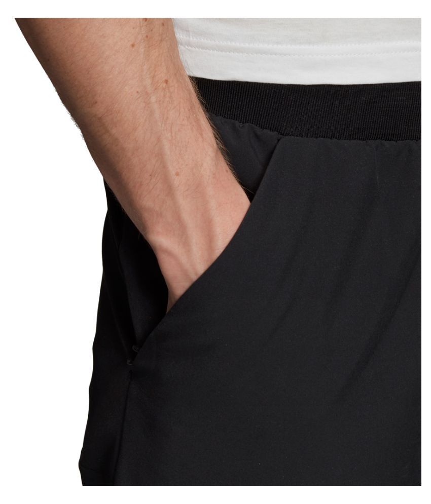 adidas ZNE pant p fl Svart âãMjukisbyxor pÃ¥ Sportamoreã