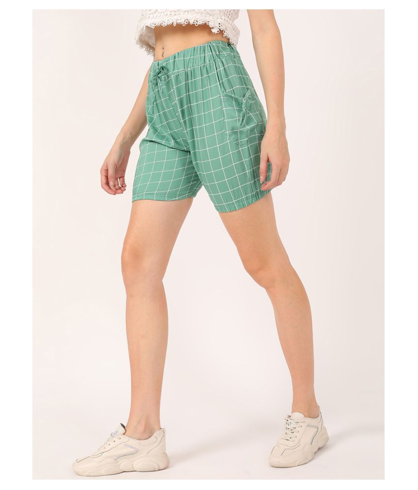 green hot pants