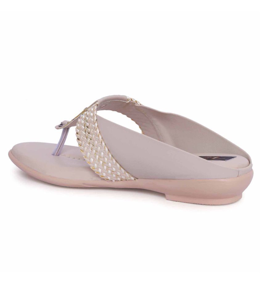 flats cream
