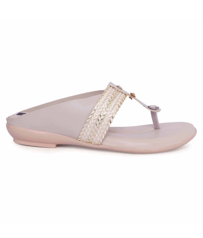 flats cream
