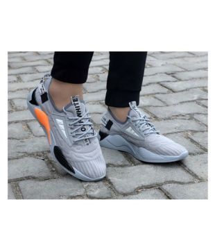 gray sport shoes