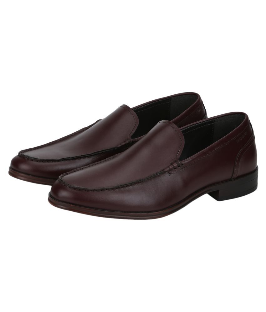 redtape brown loafers