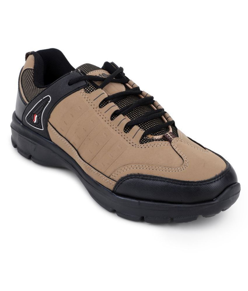 sports shoes snapdeal