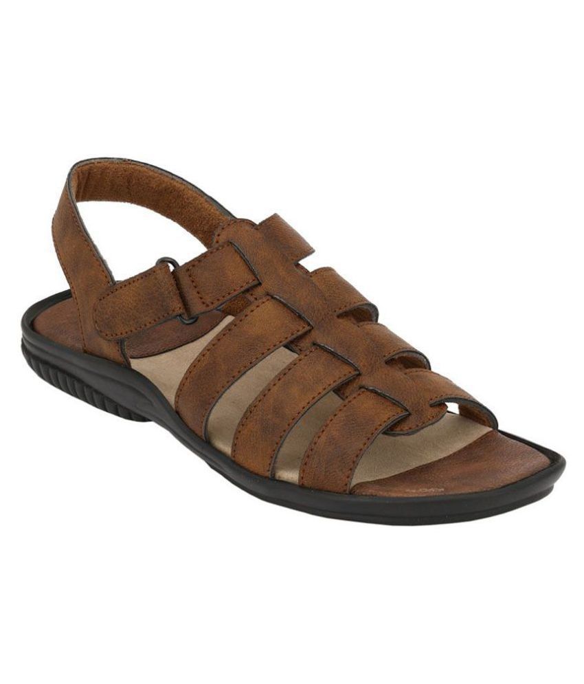     			Leeport Khaki Leather Sandals