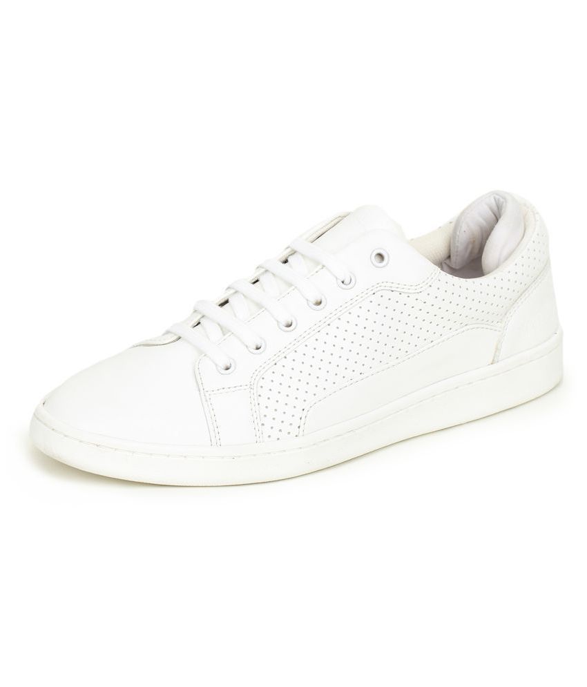 REFOAM Sneakers White Casual Shoes - Buy REFOAM Sneakers White Casual ...