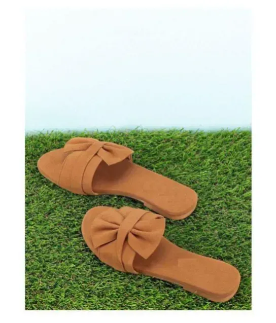 Lucknowi Craft Stylish Ethnic Natural color Leather Kolhapuri Slippers for  Women, Flat Flip Flop Traditional Chappal Sandal for Casual Wear Party and  Formal Occasions