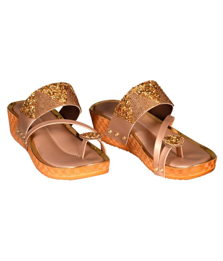     			Footprints Gold Block Heels