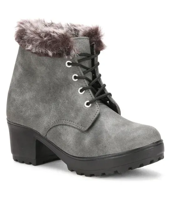 Boots for clearance womens online india